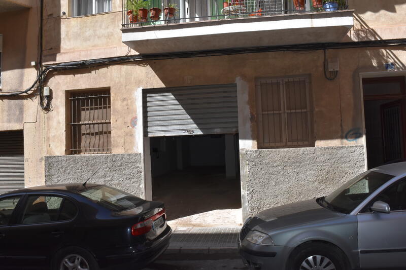 Commercial Property for sale in Crevillent, Alicante