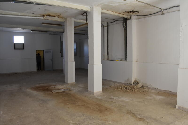 3 Cuarto Local Comercial en venta