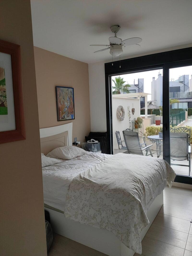 2 Cuarto Villa en venta