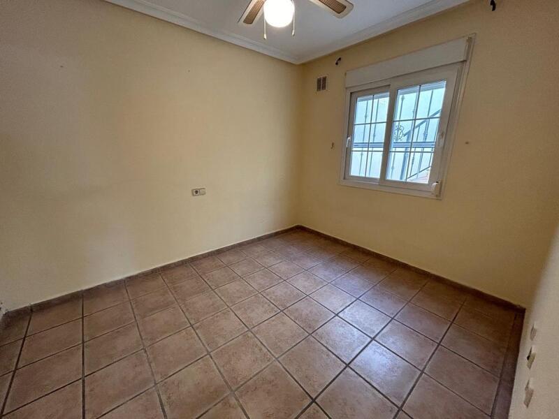 2 Cuarto Villa en venta