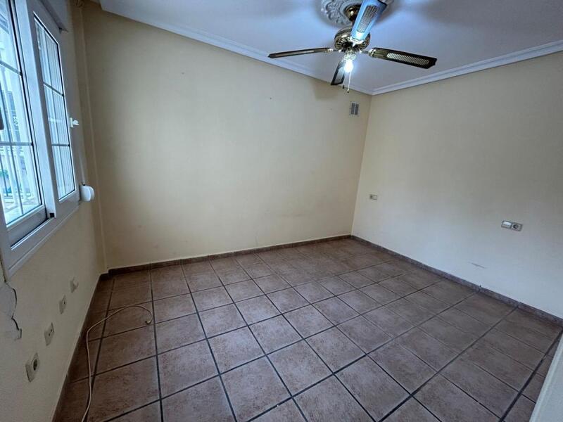 2 Cuarto Villa en venta