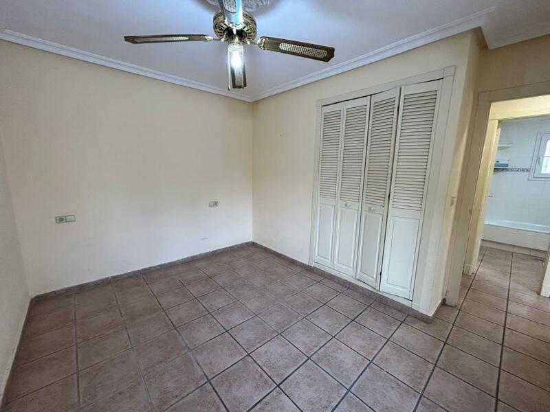 2 Cuarto Villa en venta