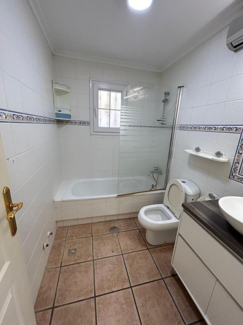 2 Cuarto Villa en venta