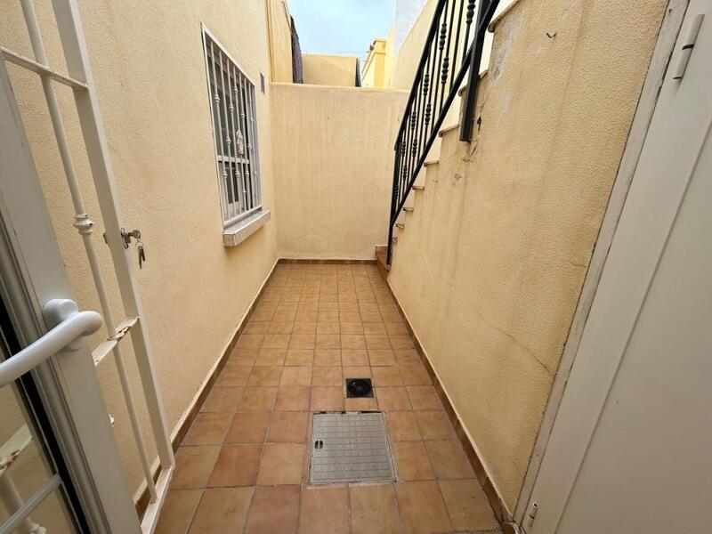 2 Cuarto Villa en venta