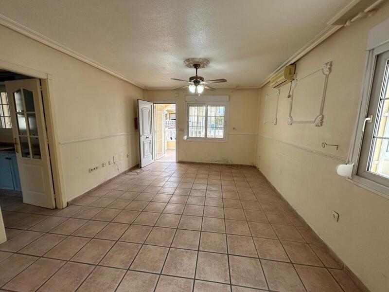 2 Cuarto Villa en venta