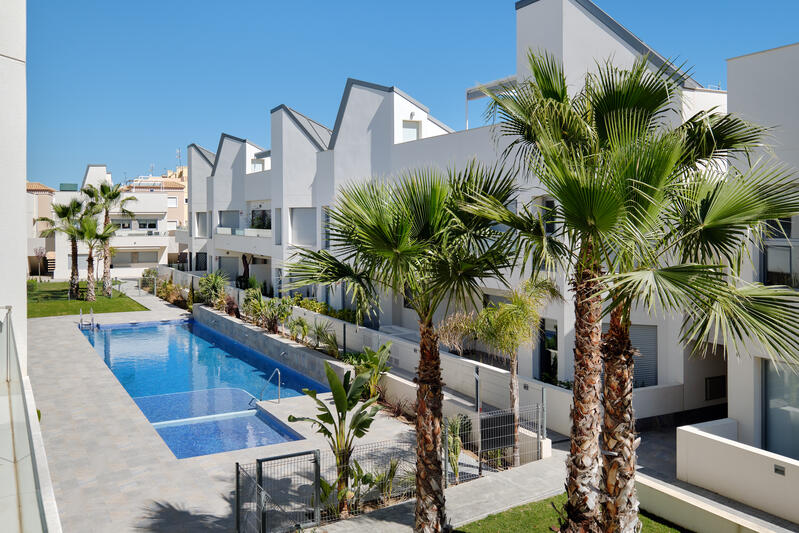 Villa for sale in Torrevieja, Alicante