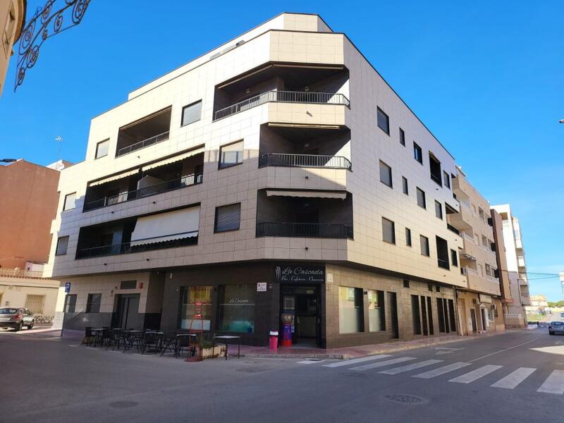 Lejlighed til salg i Torrevieja, Alicante
