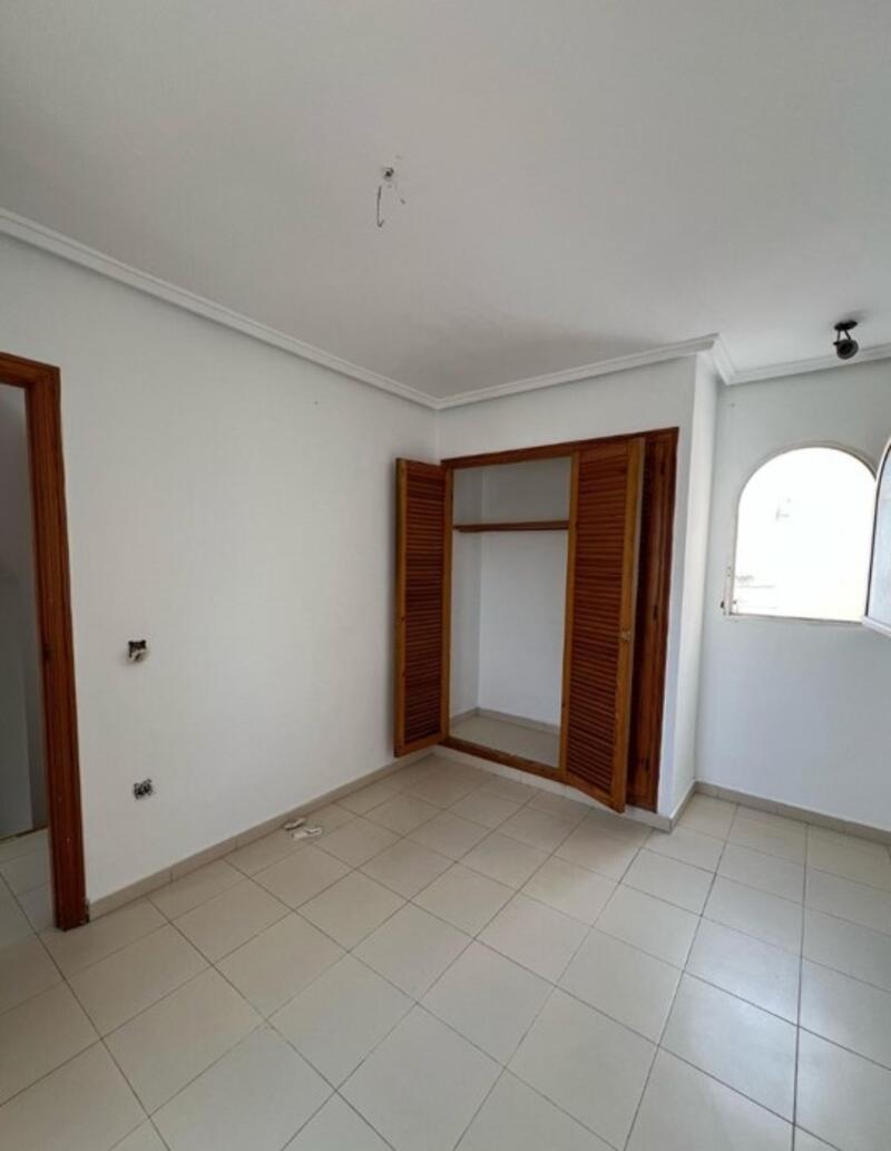 3 спальная комната вилла продается