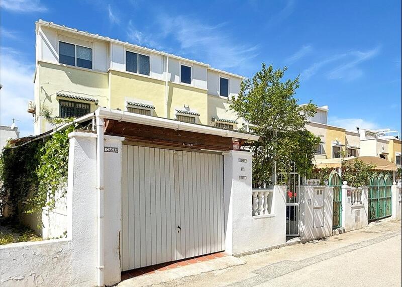 Villa for sale in Playa Flamenca, Alicante