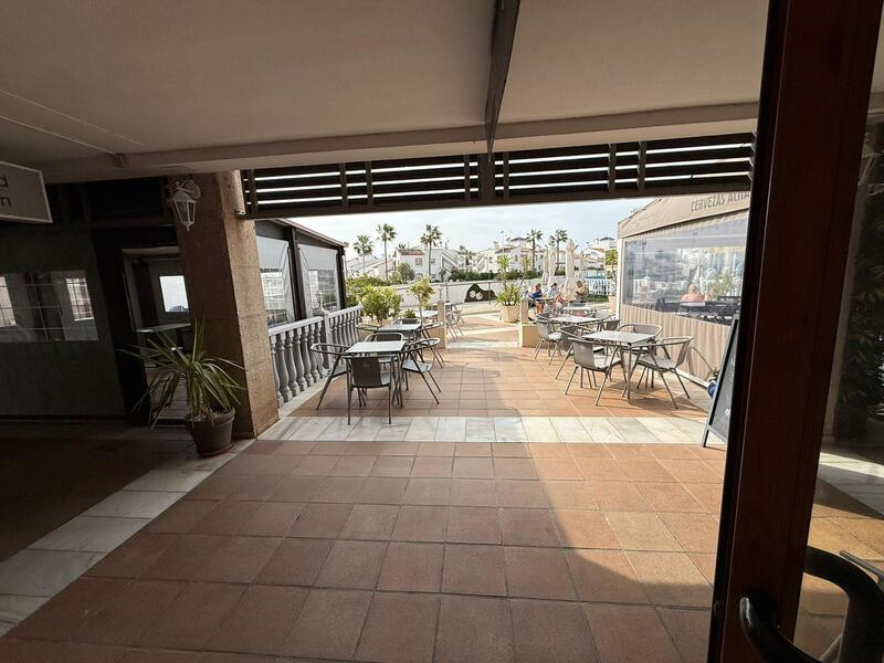 2 Cuarto Local Comercial en venta
