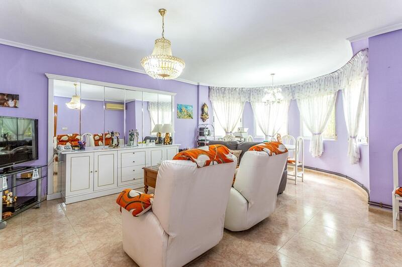 3 спальная комната вилла продается