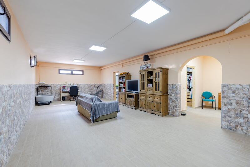 5 спальная комната вилла продается