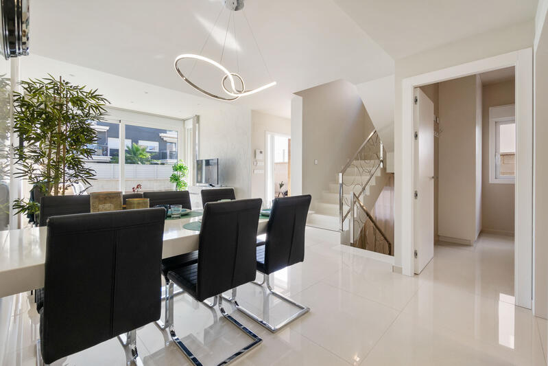 4 bedroom Villa for sale