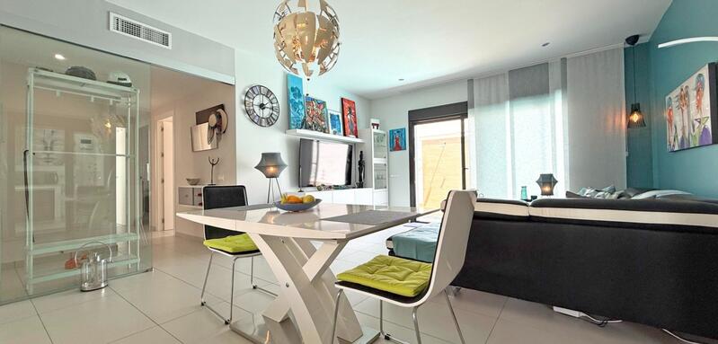 2 Schlafzimmer Villa zu verkaufen