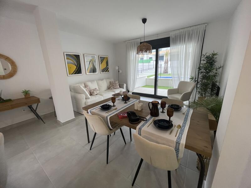 2 Cuarto Villa en venta