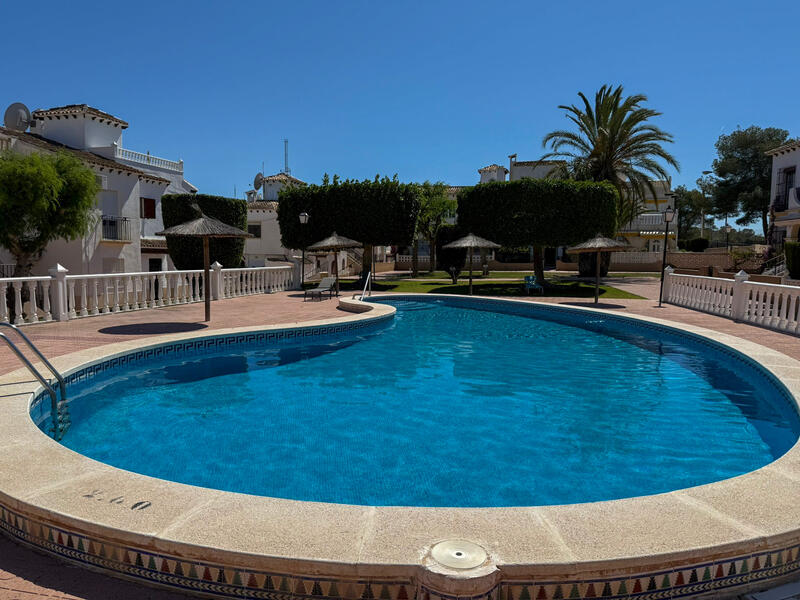 1 slaapkamer Villa Te koop