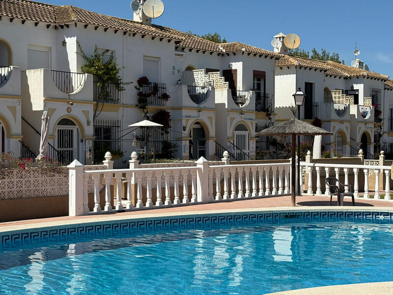 1 slaapkamer Villa Te koop