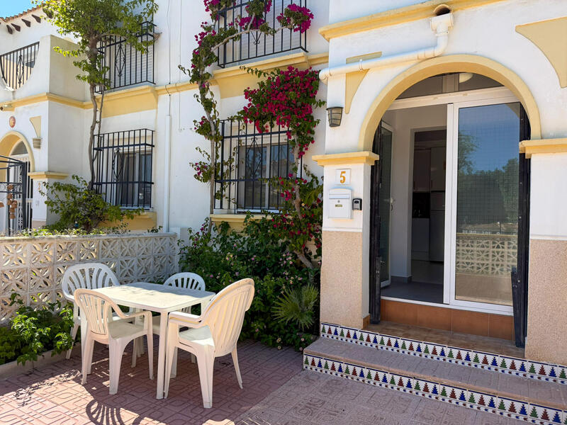 1 slaapkamer Villa Te koop