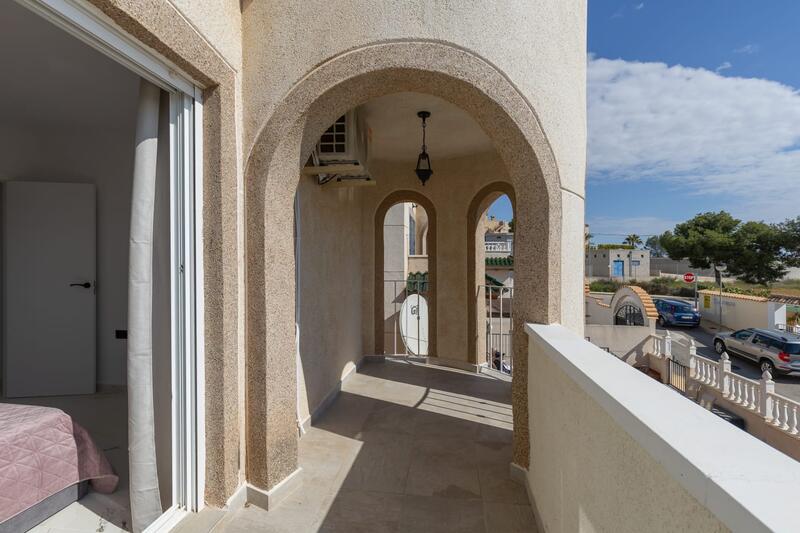 5 bedroom Villa for sale