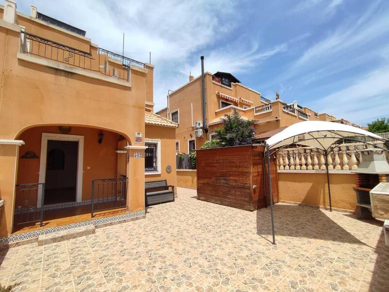 3 Cuarto Villa en venta