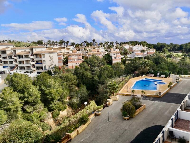 Villa zu verkaufen in Villamartin, Alicante