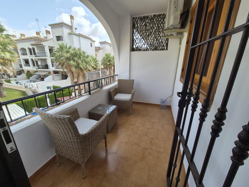 квартира продается в Villamartin, Alicante
