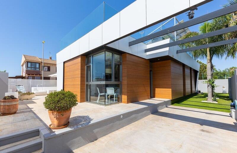 Villa zu verkaufen in Pilar de la Horadada, Alicante