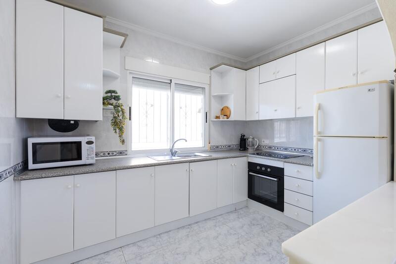 2 спальная комната вилла продается