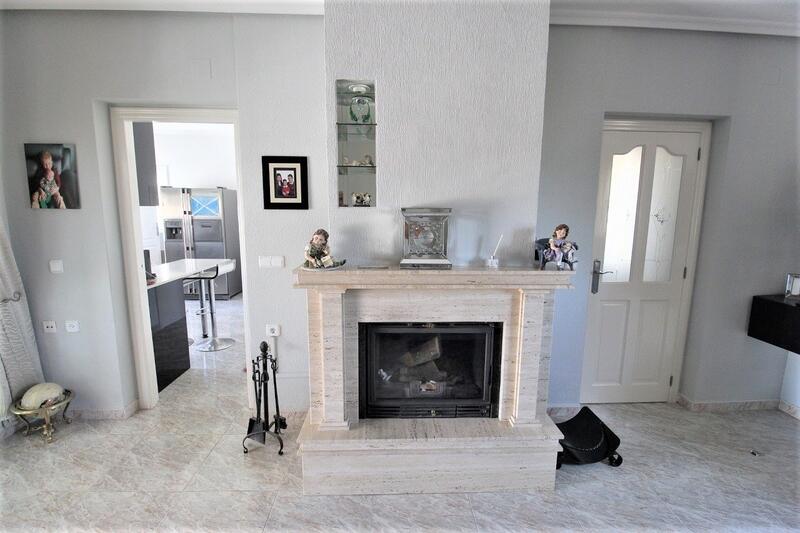 4 bedroom Villa for sale