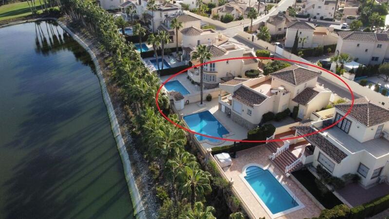 Villa til salgs i Villamartin, Alicante