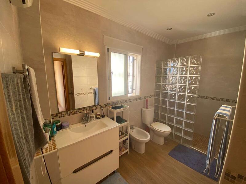 4 Schlafzimmer Villa zu verkaufen