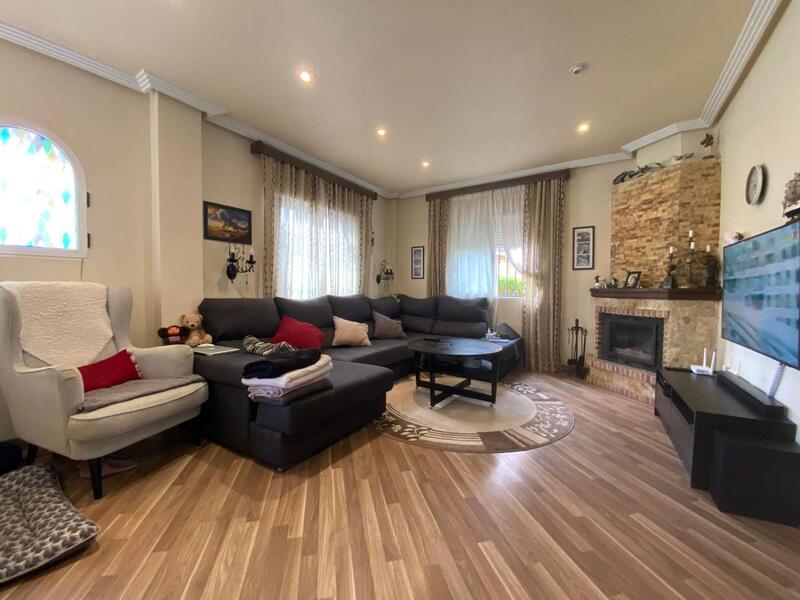 4 Schlafzimmer Villa zu verkaufen