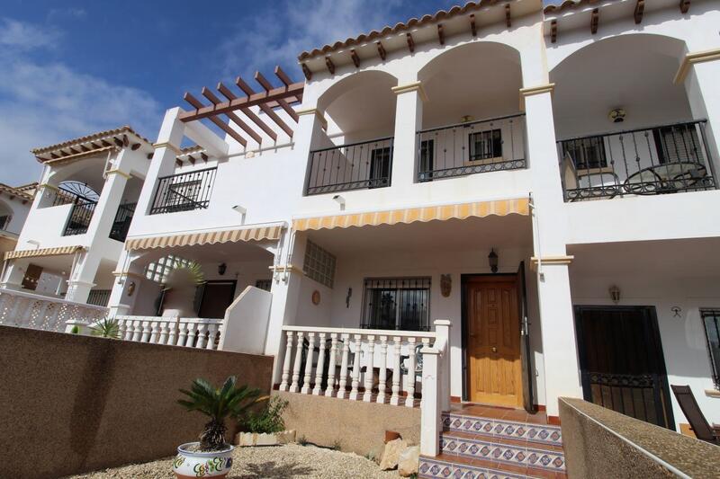 вилла продается в Playa Flamenca, Alicante