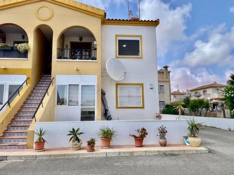 вилла продается в Playa Flamenca, Alicante