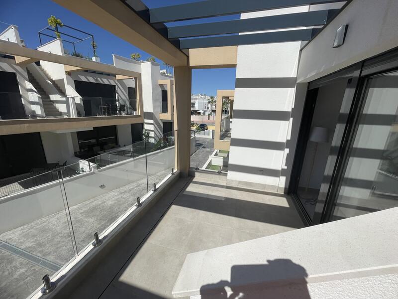 2 Cuarto Villa en venta