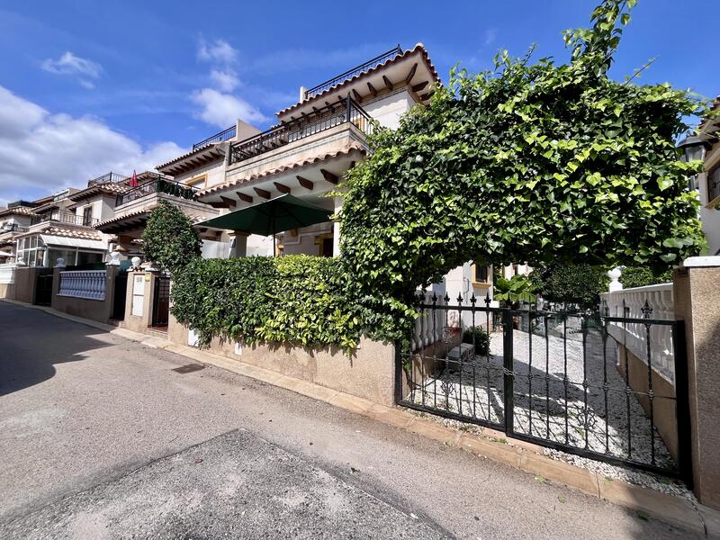 3 bedroom Villa for sale