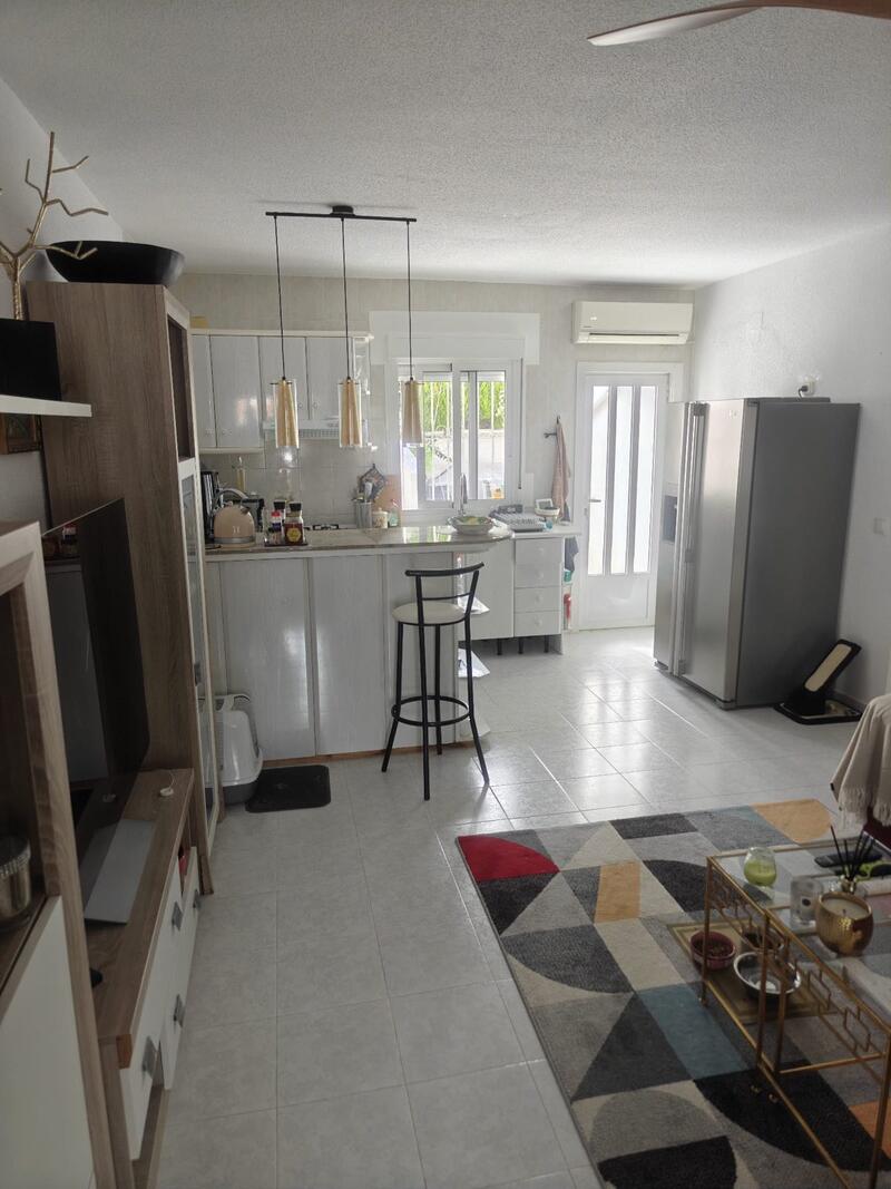 2 Cuarto Villa en venta