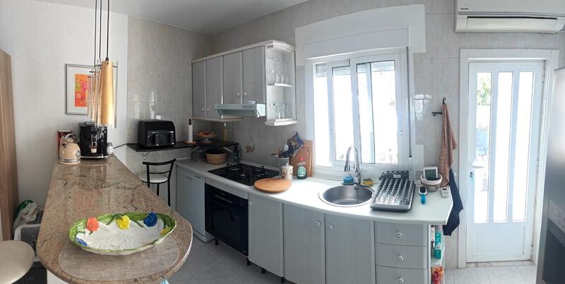 2 Cuarto Villa en venta