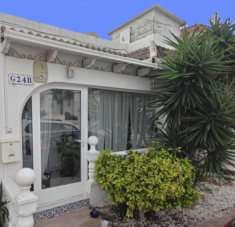 2 Cuarto Villa en venta