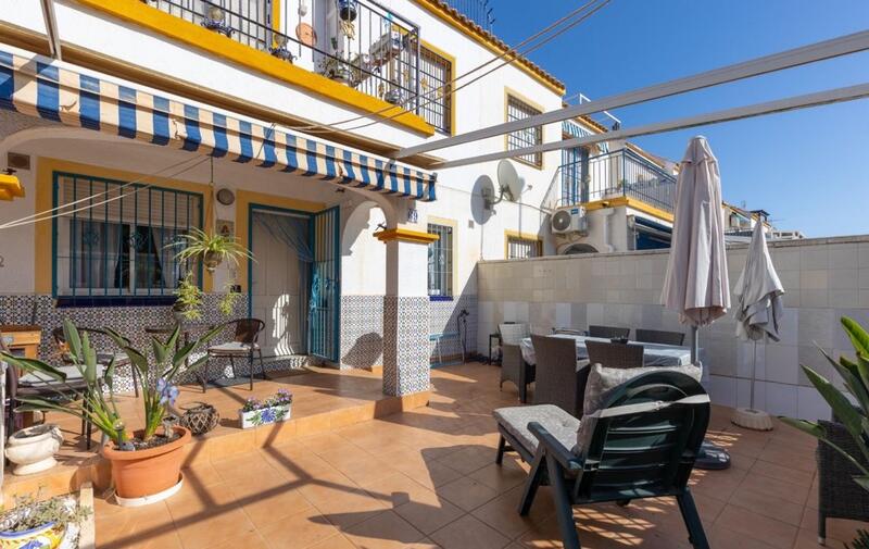 Villa for sale in Torrevieja, Alicante