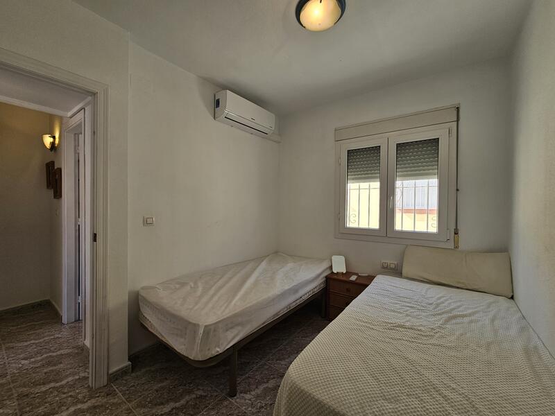 2 Cuarto Villa en venta