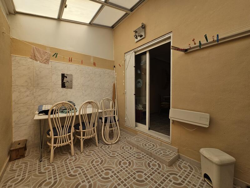 2 Cuarto Villa en venta