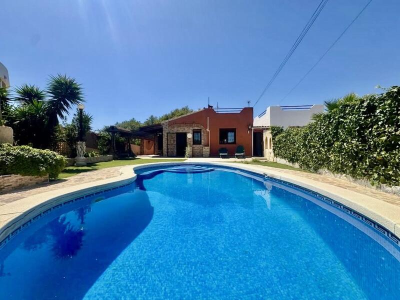 4 bedroom Villa for sale