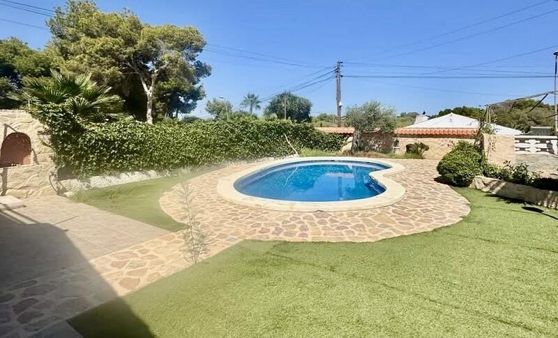 4 bedroom Villa for sale