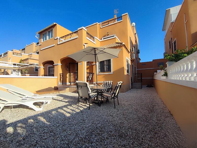 3 bedroom Villa for sale
