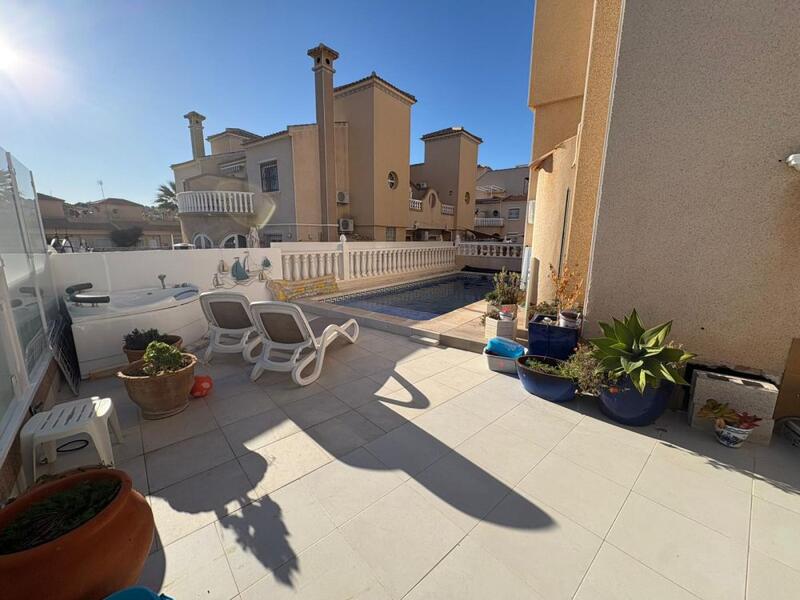 3 bedroom Villa for sale 3 bedroom Villa for sale