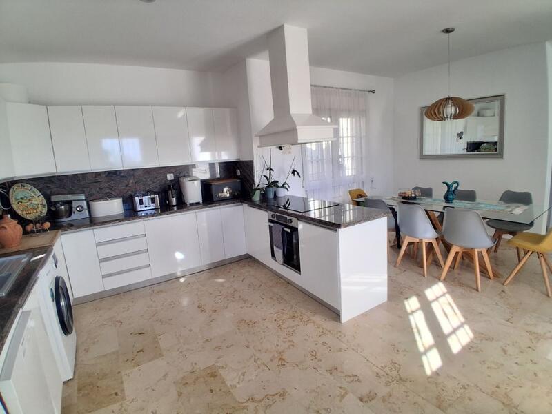 4 slaapkamer Villa Te koop