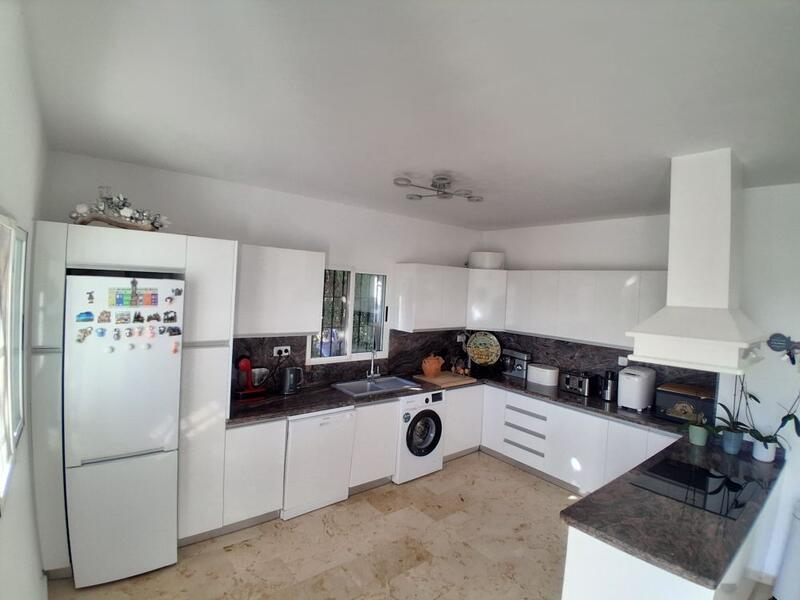 4 slaapkamer Villa Te koop