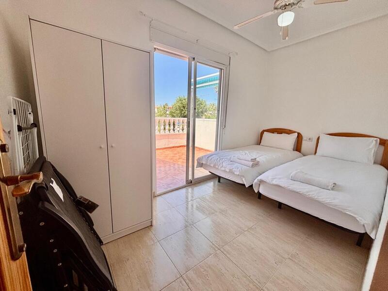 2 Cuarto Villa en venta