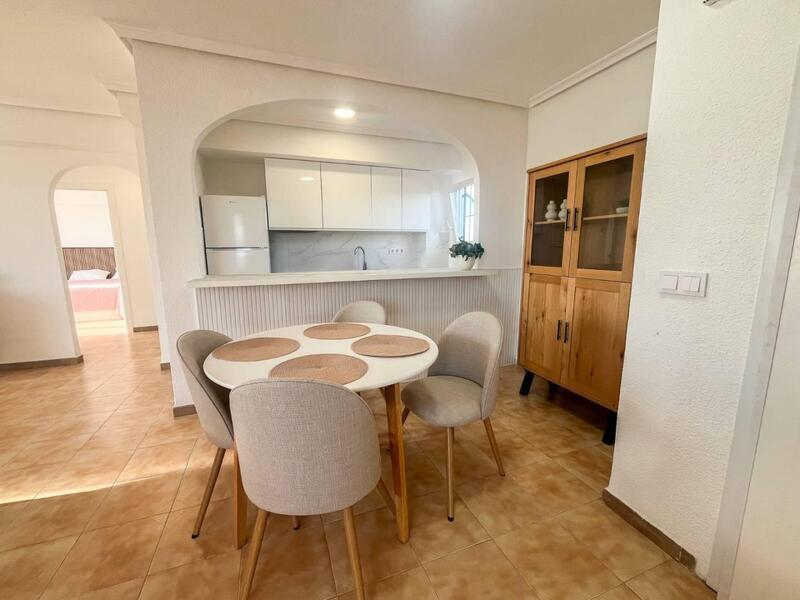 2 slaapkamer Appartement Te koop 2 slaapkamer Appartement Te koop